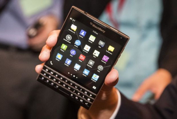 Blackberry lança smartphone quadrado nos EUA