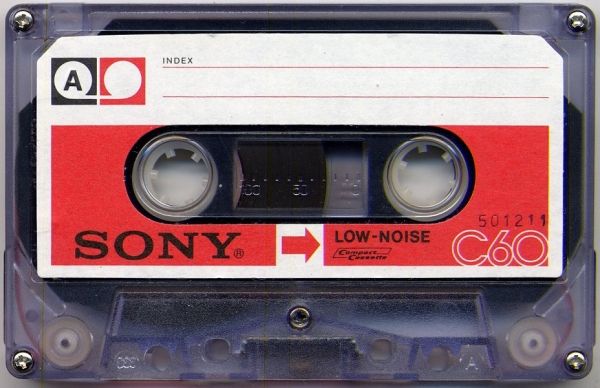 Sony fita cassete 47 milhões de músicas