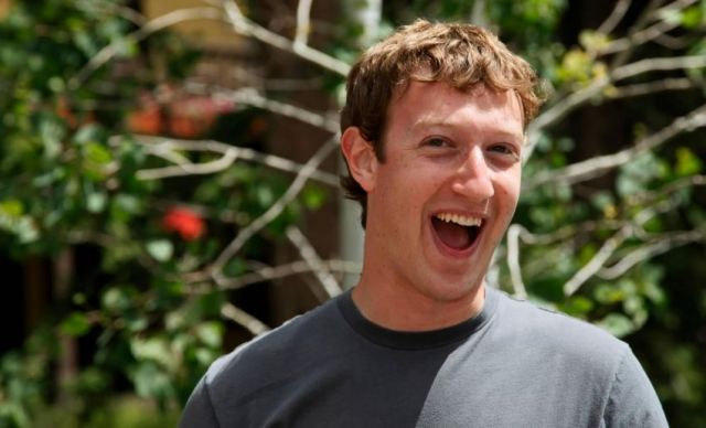 Brasileiros comentam fotos de Zuckerberg no Facebook