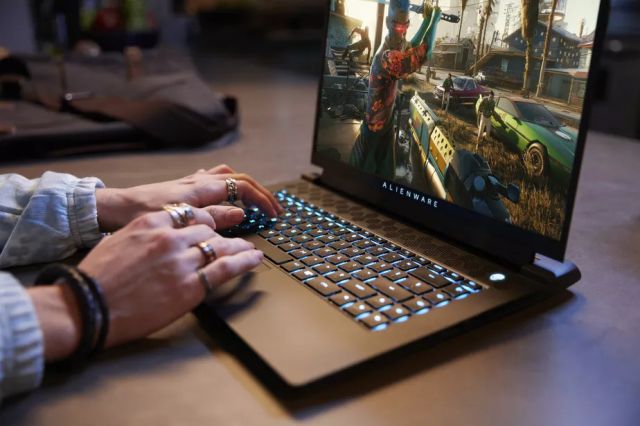 Dell começa a fabricar notebook gamer no Brasil