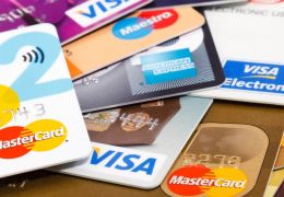 Dados de cartões de crédito de brasileiros estão sendo vendidos na dark web