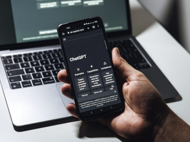 Estudo indica que ChatGPT supera humanos em criatividade
