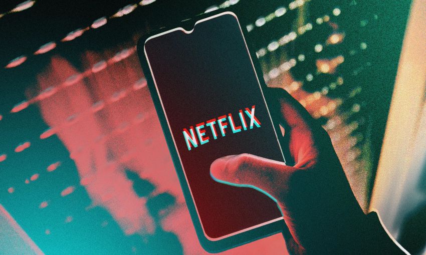 Netflix inicia cobrança de taxa por compartilhamento de senhas no